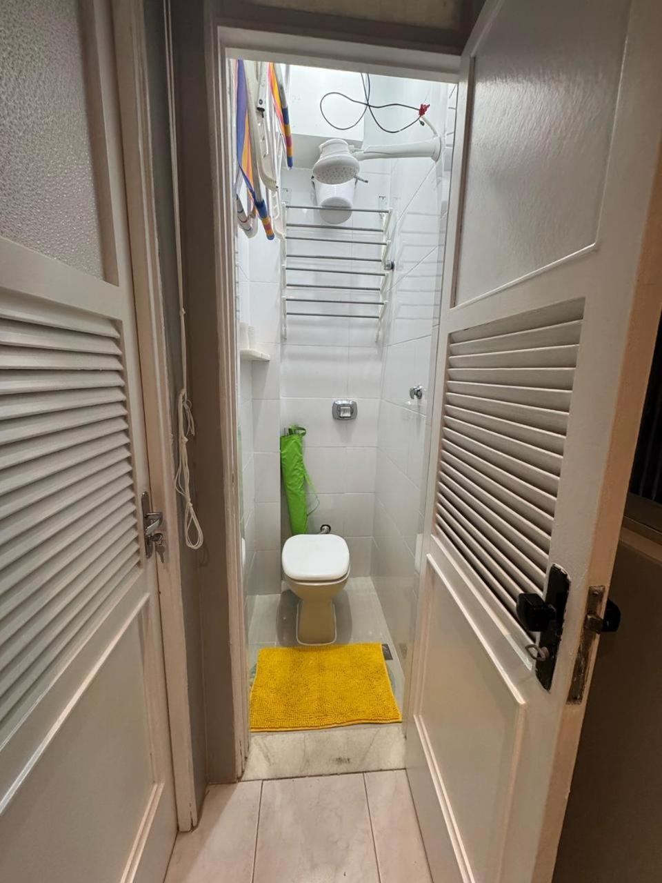 Apartamento Lindo Com Vista Lateral Mar Br 40-302 *