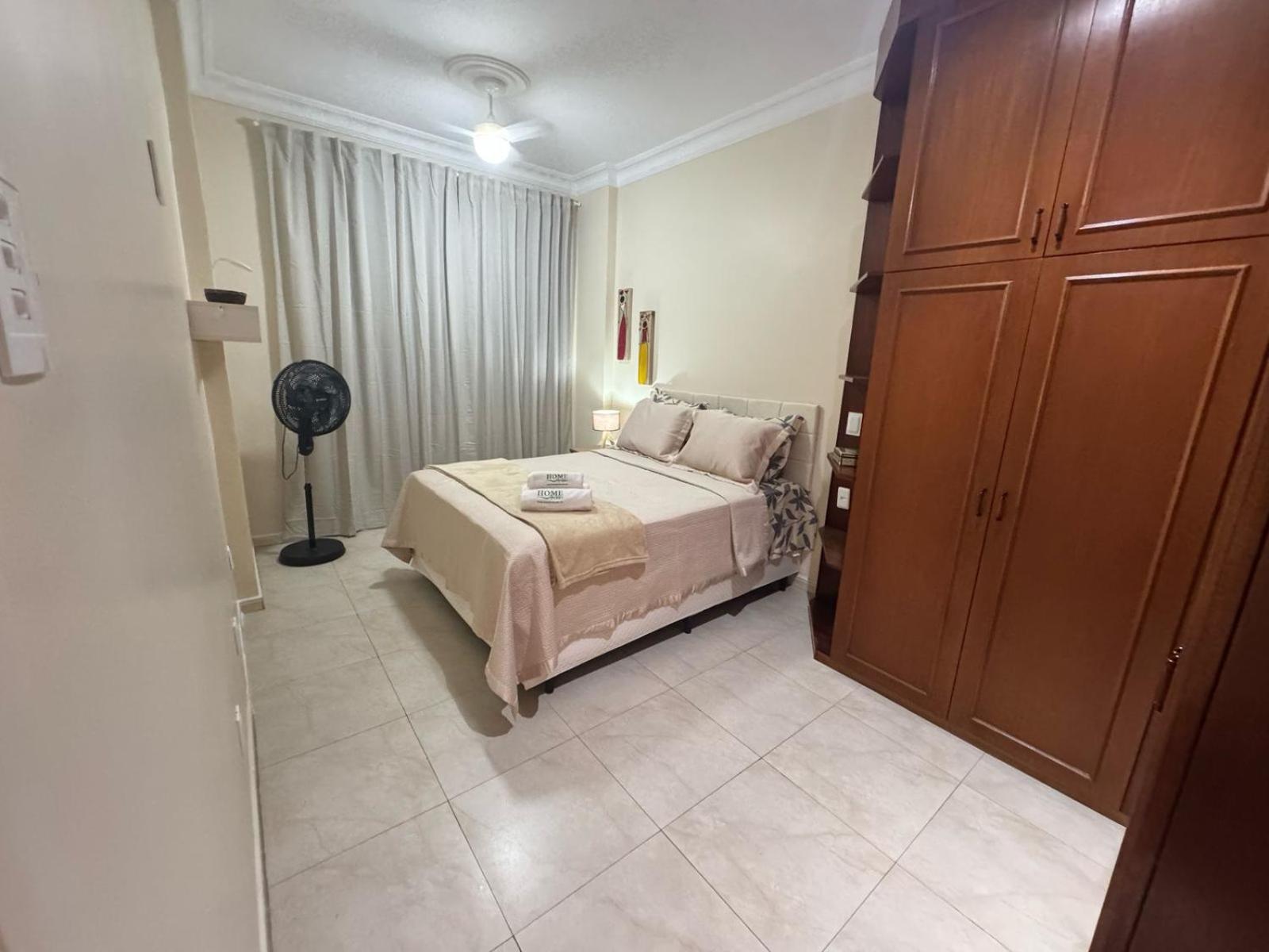 Apartamento Lindo Com Vista Lateral Mar Br 40-302